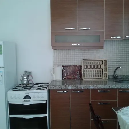 Nese Homes דירה